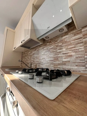 Apartament spre inchiriere zona Coresi - imagine 3