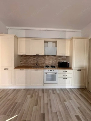 Apartament spre inchiriere zona Coresi - imagine 12