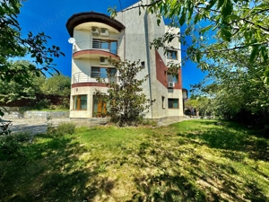 Vînzare Casă în 3 Nivele -Hlincea - 343 m.p. - imagine 2