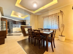 Vînzare Casă în 3 Nivele -Hlincea - 343 m.p. - imagine 11