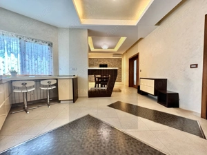 Vînzare Casă în 3 Nivele -Hlincea - 343 m.p. - imagine 12