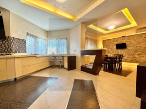 Vînzare Casă în 3 Nivele -Hlincea - 343 m.p. - imagine 13