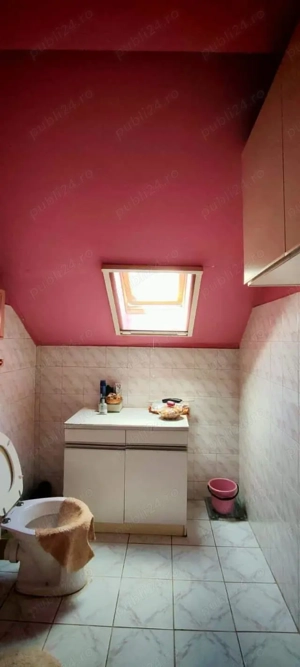 Casă cu 5 camere, singur în curte, acces auto , lângă Magazinul Crișul , Oradea. - imagine 7