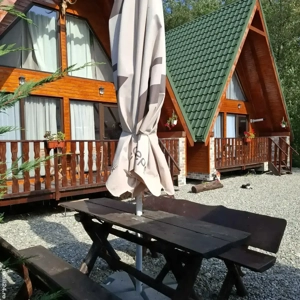 A frame by the river Moieciu