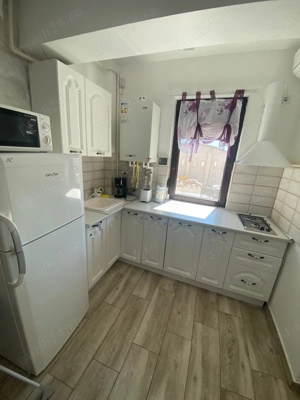 Inchiriez apt 2 camere la 30 m de plaja - imagine 3