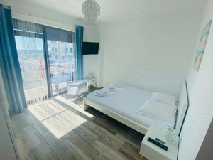 Inchiriez apt 2 camere la 30 m de plaja - imagine 4