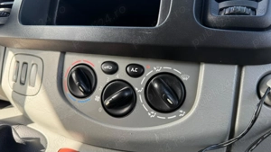 ** Renault Trafic **  - imagine 16