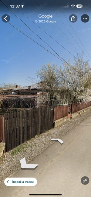 Casă bătrânească renovabila , 1000mp teren  30.000 euro negociabil  Balteni