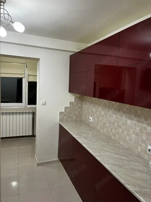 Proprietar - Inchiriez apartament cu 3 camere decomandat