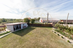 Casa cu teren generos si gradina spectaculoasa – Comuna Cuca, Arges! - imagine 2