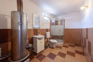 Casa cu teren generos si gradina spectaculoasa – Comuna Cuca, Arges! - imagine 11