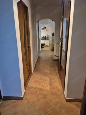 Apartament 4 camere, etaj 3 3, zona Policlinica 2 - imagine 4