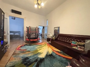 Apartament spatios la curte comuna – Strada Stefan Simion, - imagine 3