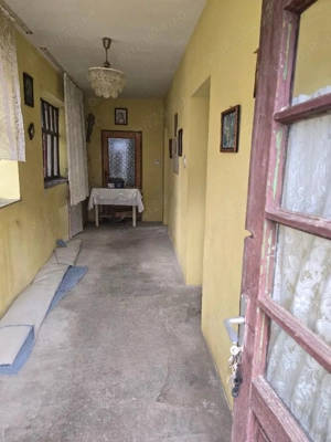 Vand casa loc SUMUGIU, sc 200 mp , parte casa noua la rosu , teren 2670 mp, la sosea, front mare - imagine 7