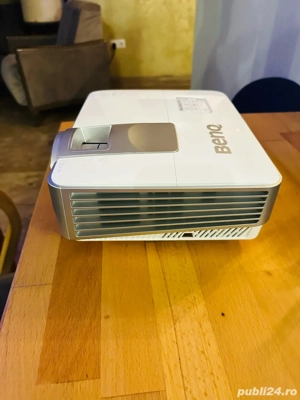 video proiector  - imagine 4