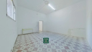 Apartament cu potential cu 2 camere la curte comuna in Centrul Aradului