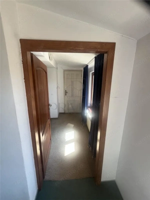 LIPOVEI - Vila INDIVIDUALA - P+2 - 8 cam - 4 bai - curte -GRADINA - PIVNITA -toate utilitatile- - imagine 5