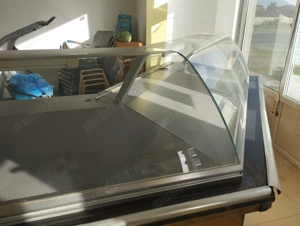 Vând vitrină în formă de L  - imagine 3