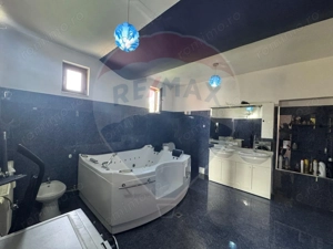 Casă / Vilă cu 6 camere de vânzare - imagine 8