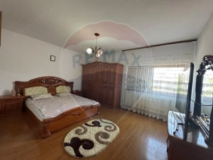 Casă / Vilă cu 6 camere de vânzare - imagine 10