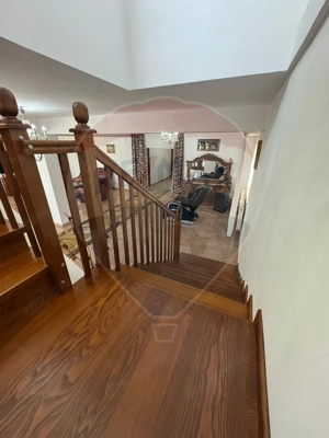 Casă / Vilă cu 6 camere de vânzare - imagine 15