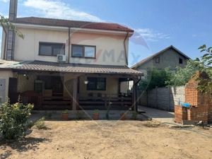 Casă / Vilă cu 6 camere de vânzare - imagine 20