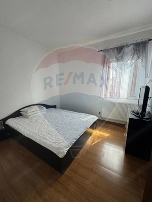 Casă / Vilă cu 6 camere de vânzare - imagine 12