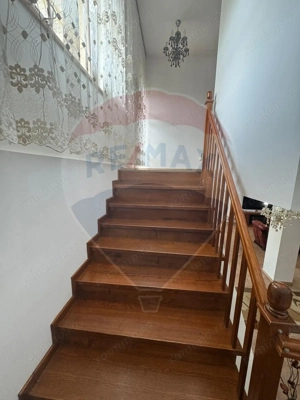 Casă / Vilă cu 6 camere de vânzare - imagine 18