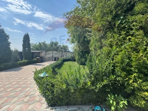 Casă / Vilă cu 6 camere de vânzare - imagine 19