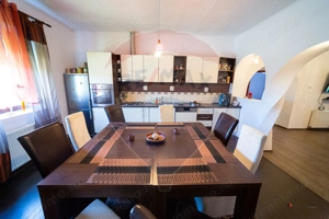 Vând/Schimb casă duplex 150 mp, piscină și curte la Turnu - imagine 4