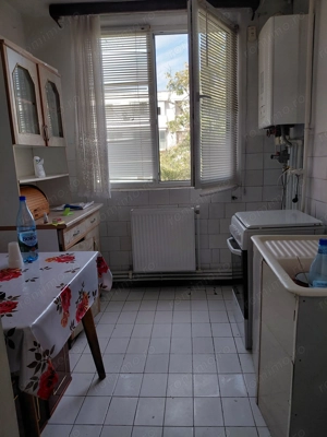 Aprtament 2 cam, Tig 1,et 3 si  un garaj mare langa bloc - imagine 3