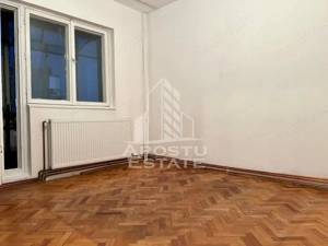 Apartament cu 3 camere ,98 mp , etaj intermediar, centerala, Aradu Nou - imagine 2