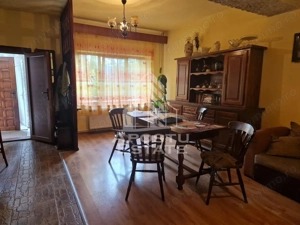 Casa familiala cu spatiu comercial si garaj P+1E+M 720 Mp - imagine 14