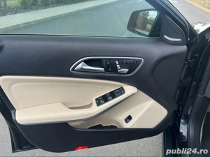 Mercedes-Benz GLA 250 4MATIC 2.0 Benzină | 2018 | Automat - imagine 3
