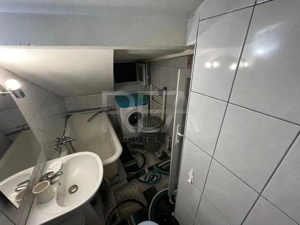 Garsonieră cochetă la mansardă - zona centrala Victoriei - imagine 5