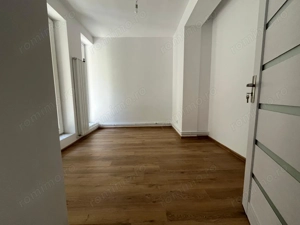 Zona Aradului. Curte. Renovat - imagine 5