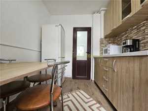 Apartament 2 camere renovat in Tractorul - imagine 2