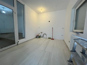 Zona Aradului. Curte. Renovat - imagine 7