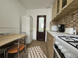 Apartament 2 camere renovat in Tractorul - imagine 17