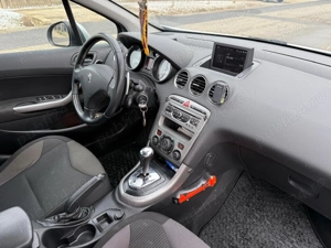 Peugeot 308 SW 2012 - imagine 2