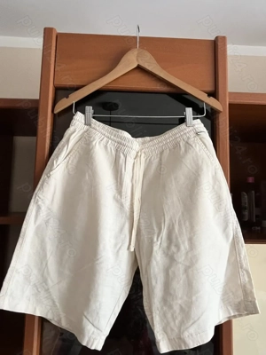 Pantaloni scurti Napapijri din in si bumbac