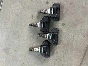 Vând senzori presiune Mercedes  - imagine 3 Vând senzori presiune Mercedes  - imagine 3