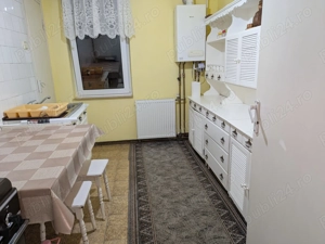 Închiriez ap.2 camere, zonă centrală liniștită, cu toate facilitățile.