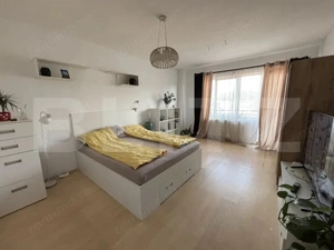 Oportunitate , Apartament de tip penthouse , 3 Camere 84 Mp plus Terasa 30 Mp - imagine 4