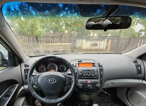 Se vinde Kia Ceed an 2008 - imagine 6 Se vinde Kia Ceed an 2008 - imagine 6