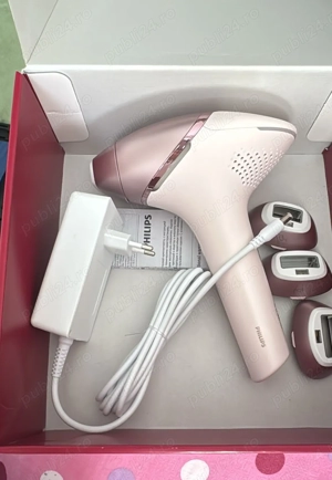 CA NOU!! Se vinde Epilator IPL Philips Lumea IPL Seria BRI977 00