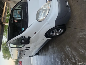vând Opel Vivaro 2.0 CDTI 2008 8+1 modelul lug