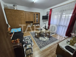 Casa de vanzare cu 6 camere 2 parcari curte libera 200 mp in Selimbar - imagine 14