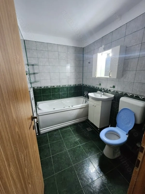 Propietar Vand apartament spatios în Zona Soarelui  - imagine 10