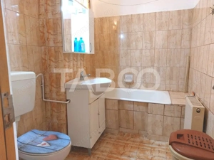 Apartament de inchiriat 3 camere decomandate parter zona Strand Sibiu - imagine 7